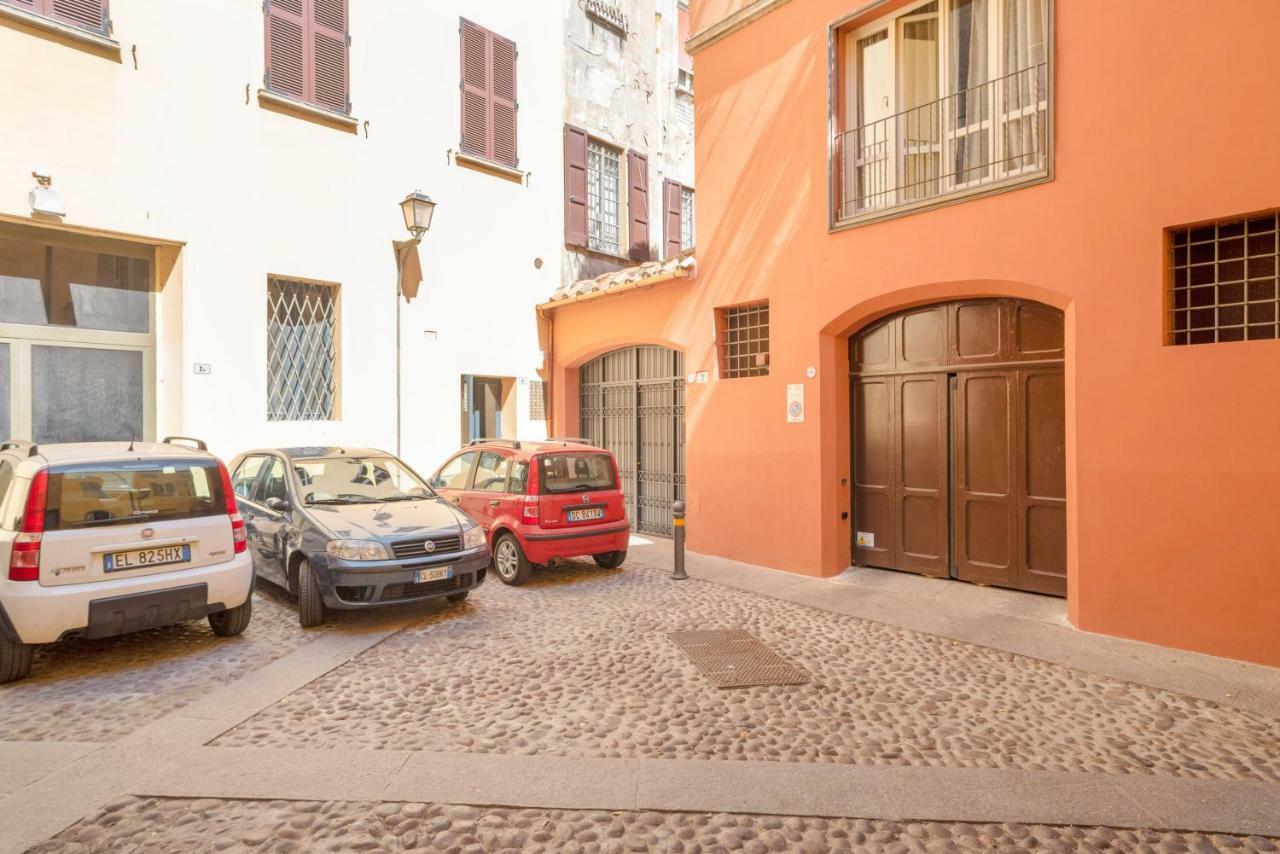 Lo Scrigno Delle 2 Torri! Nel Cuore Del Centro, Vicino A Via Rizzoli Bologna Exterior photo